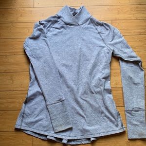 Lululemon 🤍🤍 long sleeve grey and white stripe top.